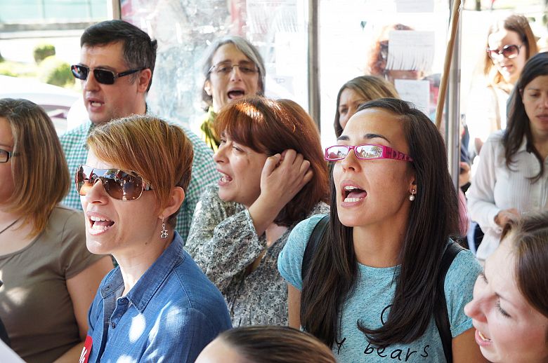 2016 04 26 ParoSituacionLaboralDespidosUnisonoVigo03.JPG